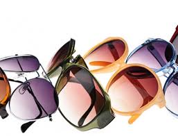 des lunettes de soleil